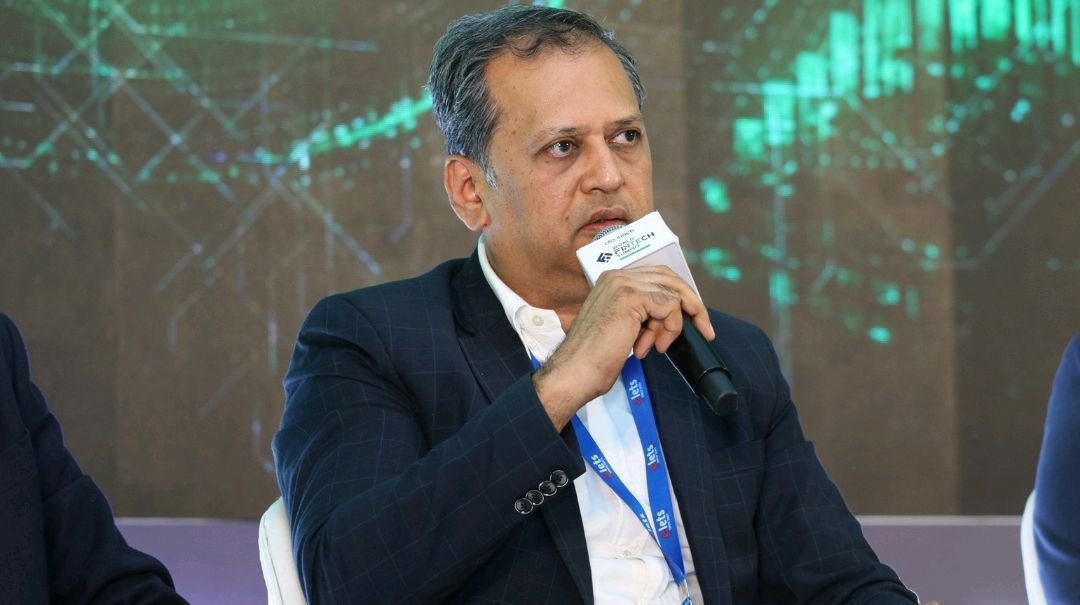 Ashwani Arora speaking during a panel discussion at the 2nd World Fintech Summit 2026